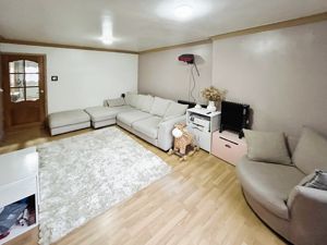 Lounge- click for photo gallery